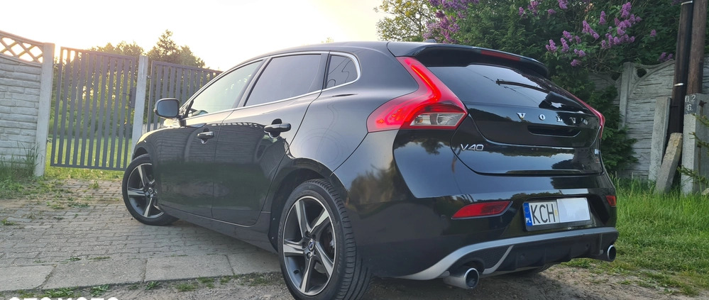 Volvo V40 cena 44900 przebieg: 229000, rok produkcji 2015 z Nowy Dwór Gdański małe 742